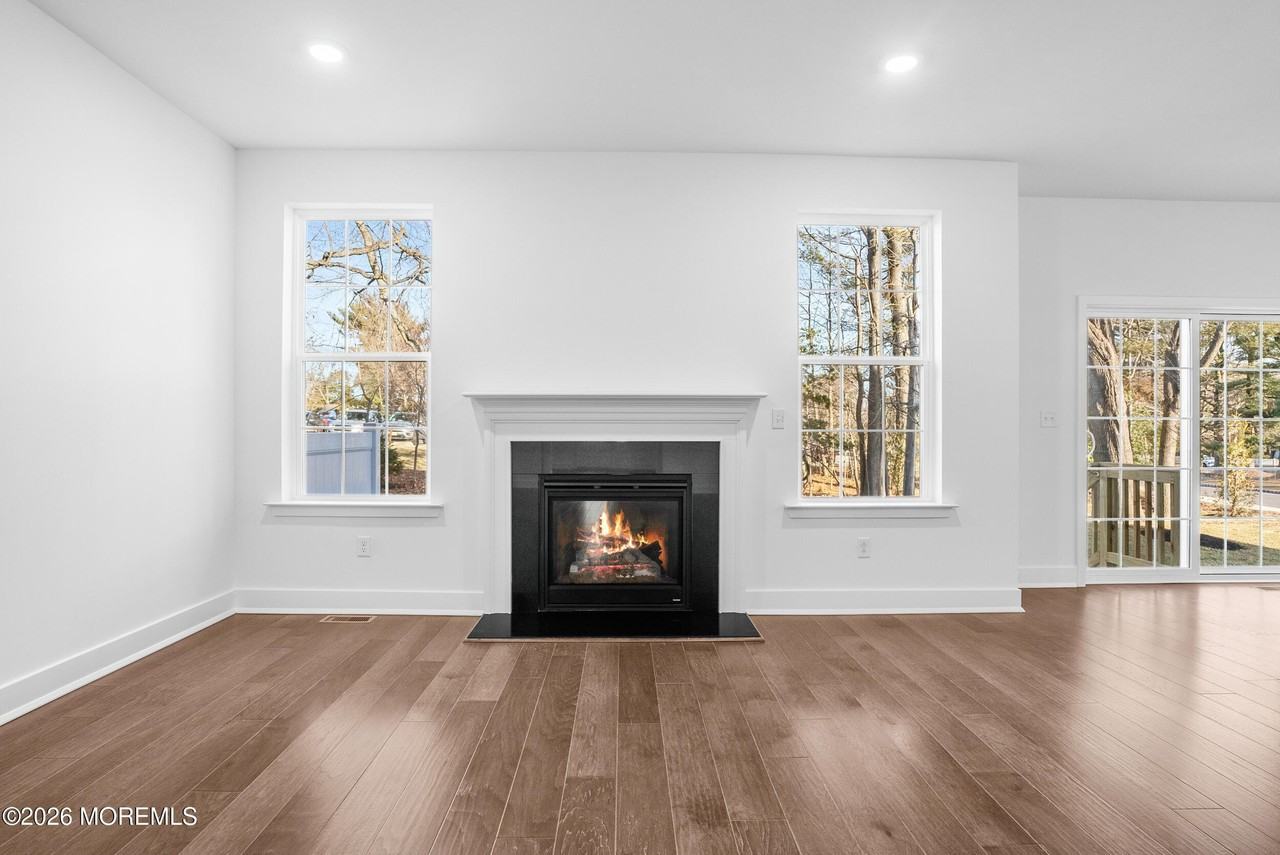 103 Woolley Ct - Photo 6 of 38