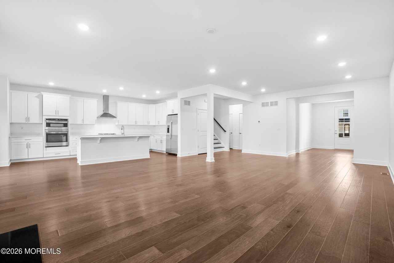 103 Woolley Ct - Photo 7 of 38