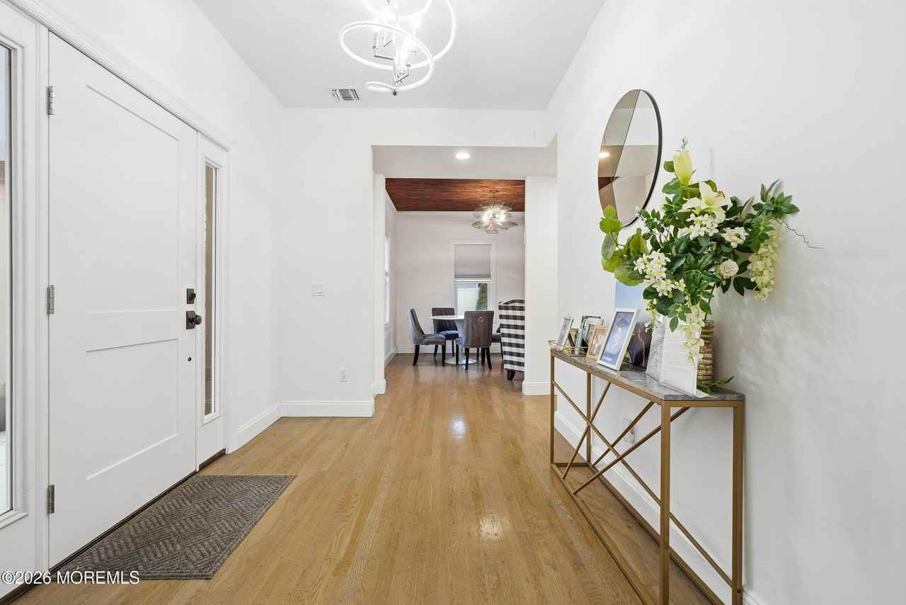 505 Laurel Ave - Photo 2 of 39