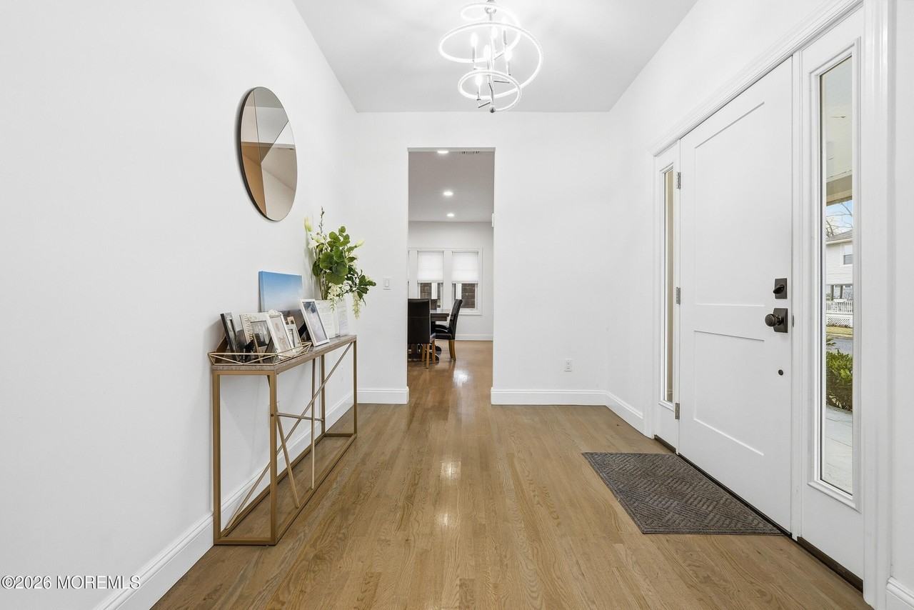 505 Laurel Ave - Photo 4 of 39