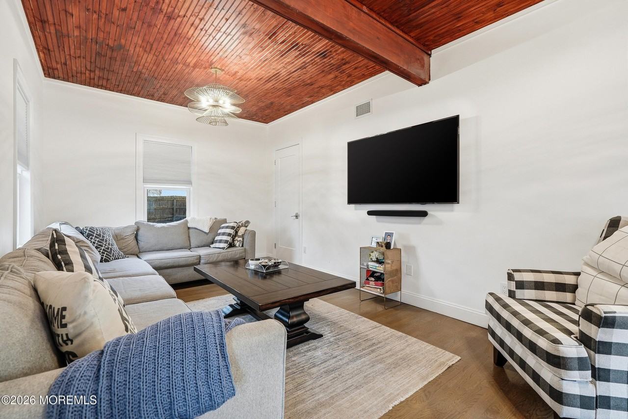 505 Laurel Ave - Photo 6 of 39