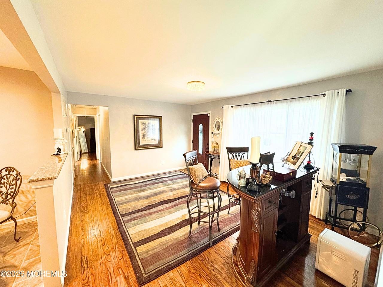 524 Pennsylvania Ave - Photo 3 of 20