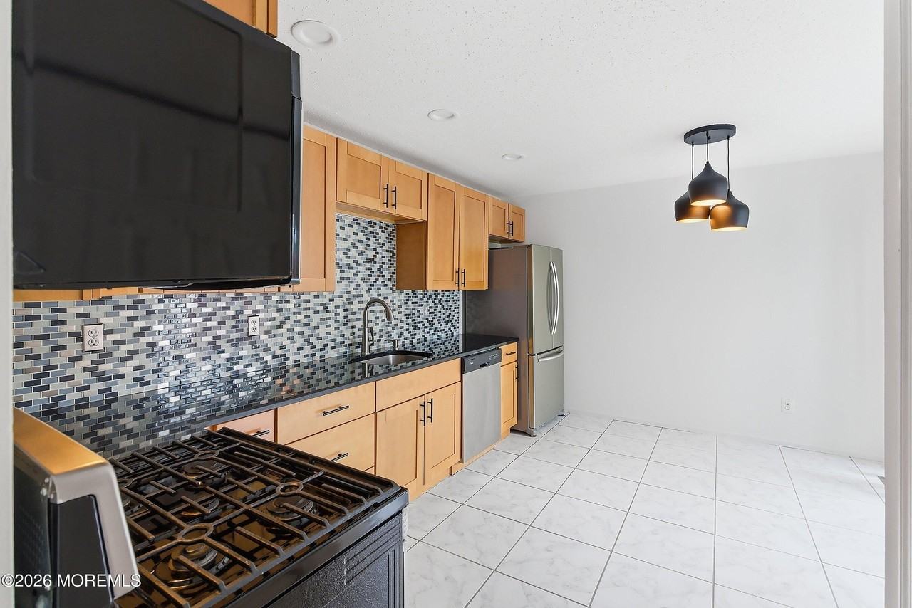 44 Kingfisher Ct - Photo 5 of 30