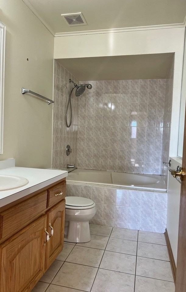 5140 Shadow Creek Dr Unit 12 - Photo 7 of 9