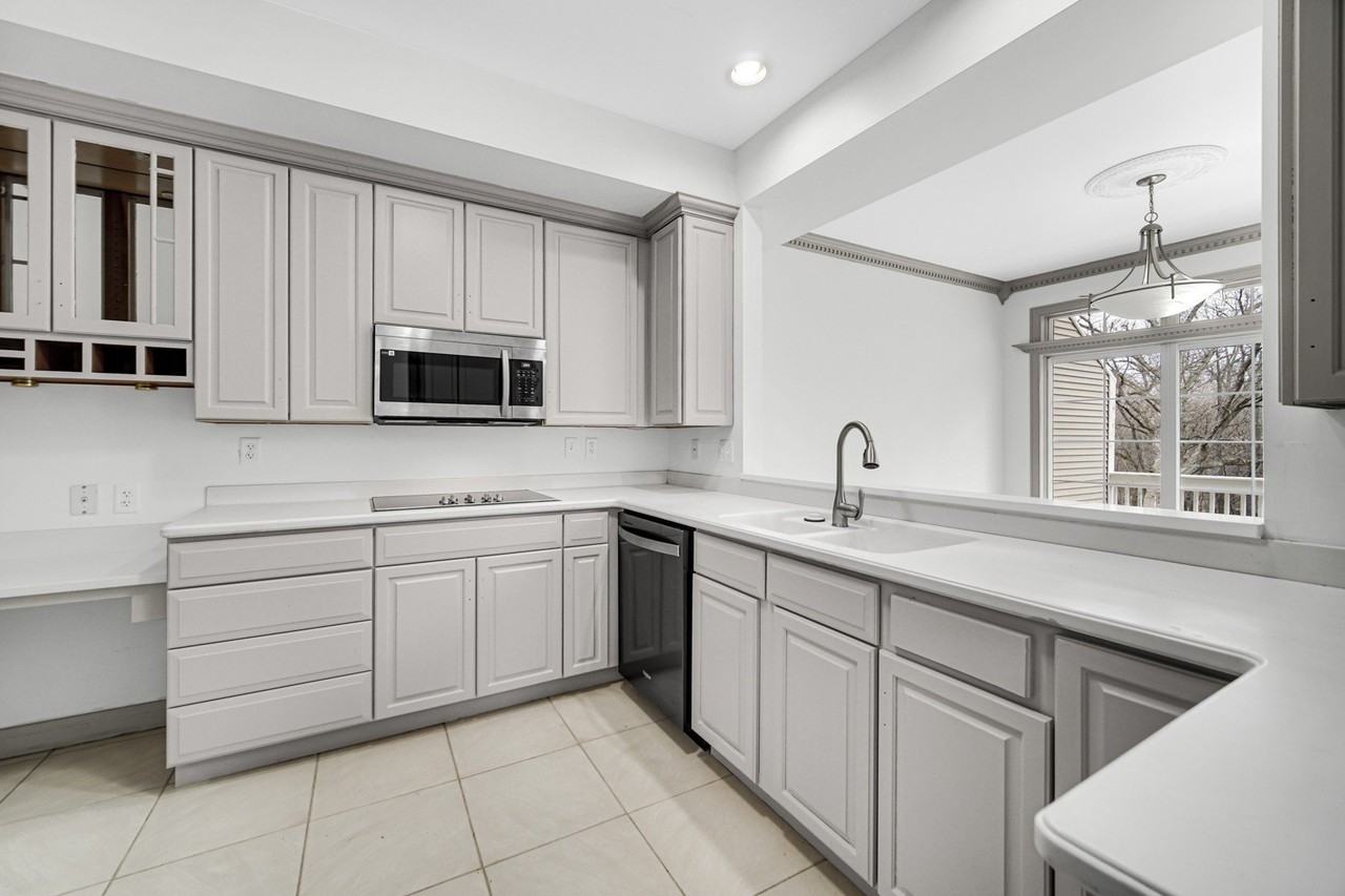 4418 N Johnsburg Rd Unit A - Photo 5 of 9