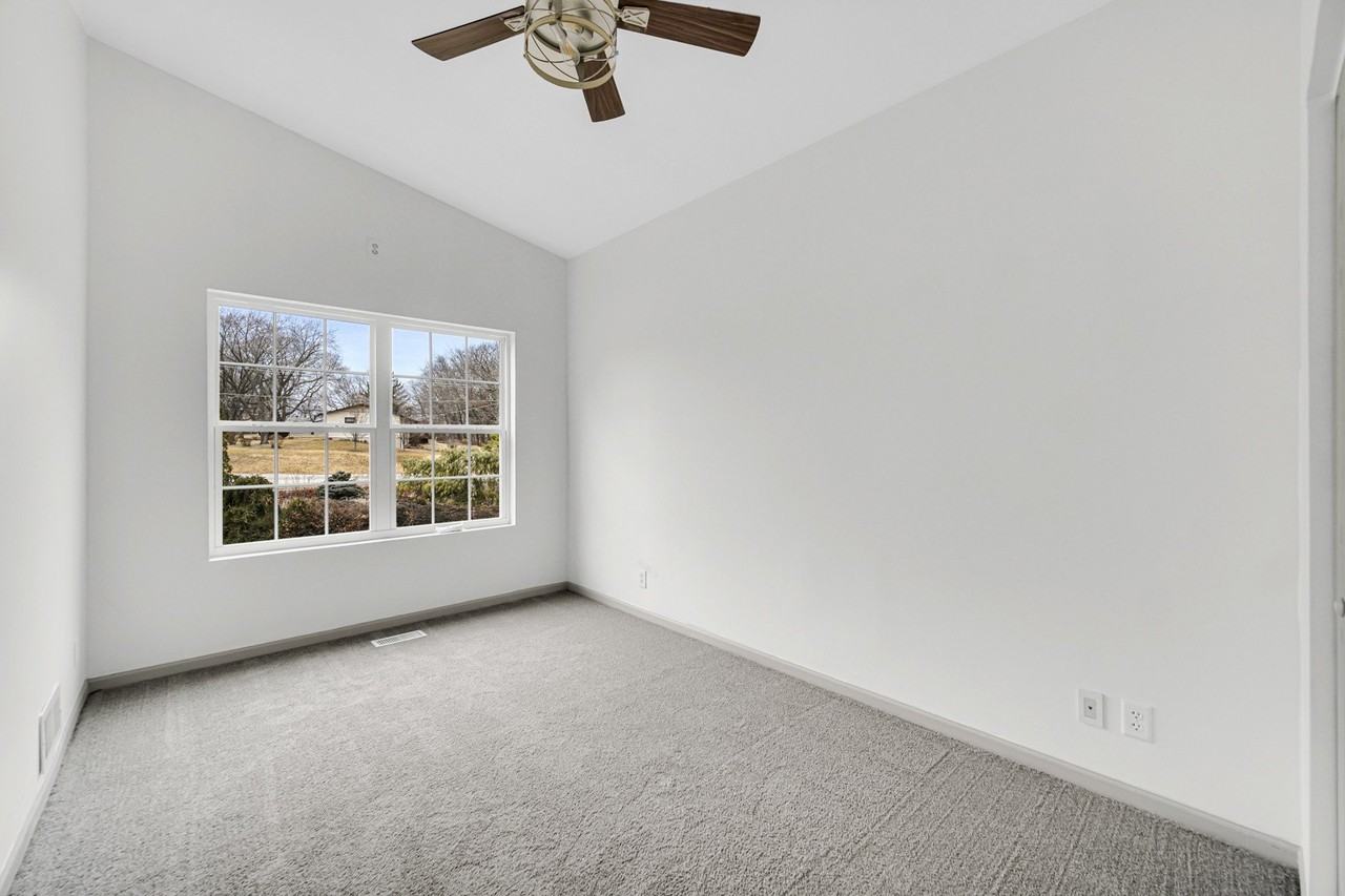 4418 N Johnsburg Rd Unit A - Photo 6 of 9