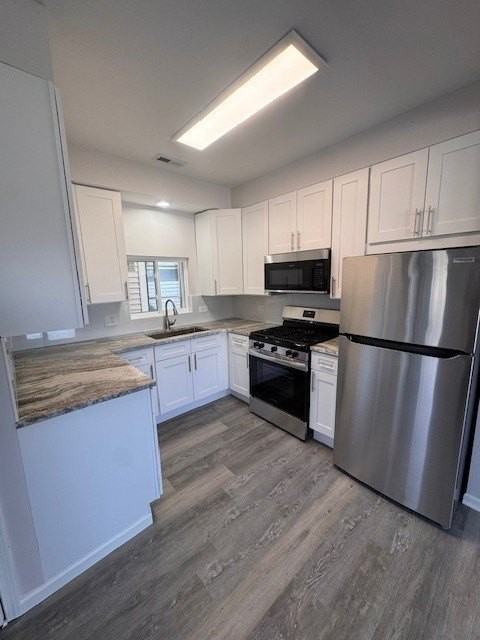 1846 Wesley Ave Unit 3 - Photo 3 of 16