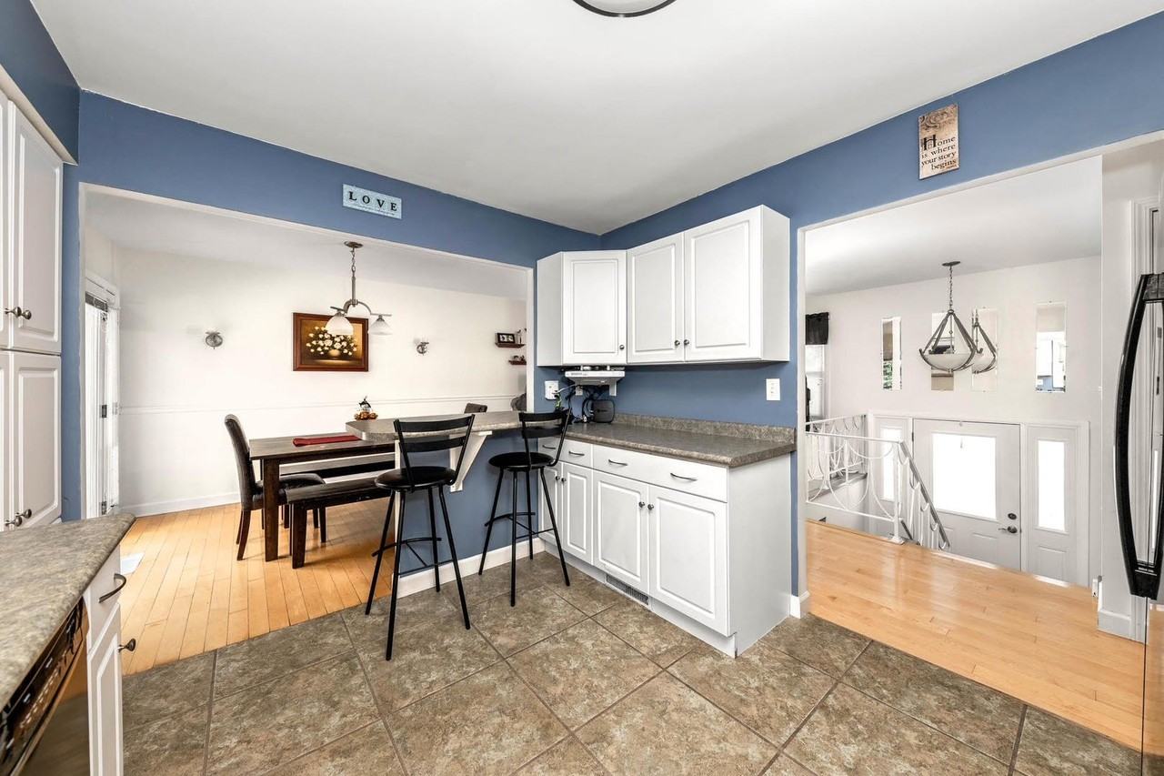 3226 Everglade Ave - Photo 2 of 10