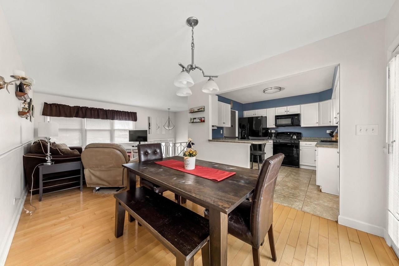 3226 Everglade Ave - Photo 5 of 10