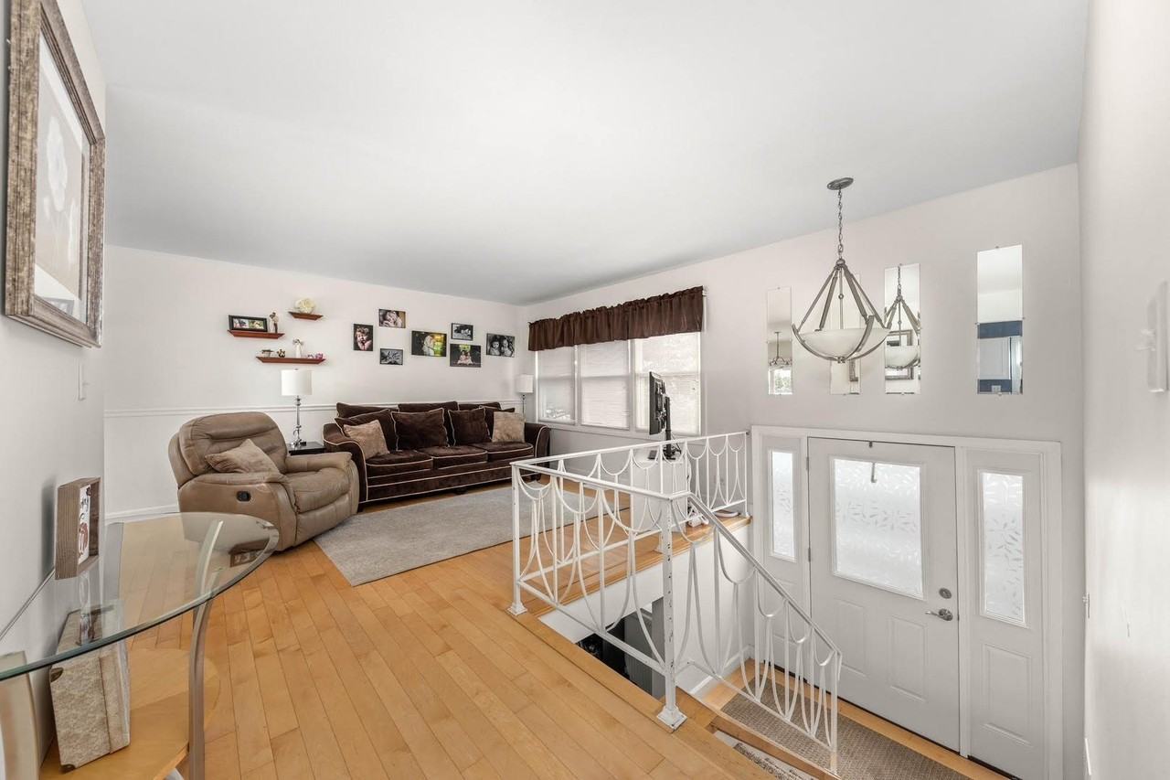 3226 Everglade Ave - Photo 6 of 10