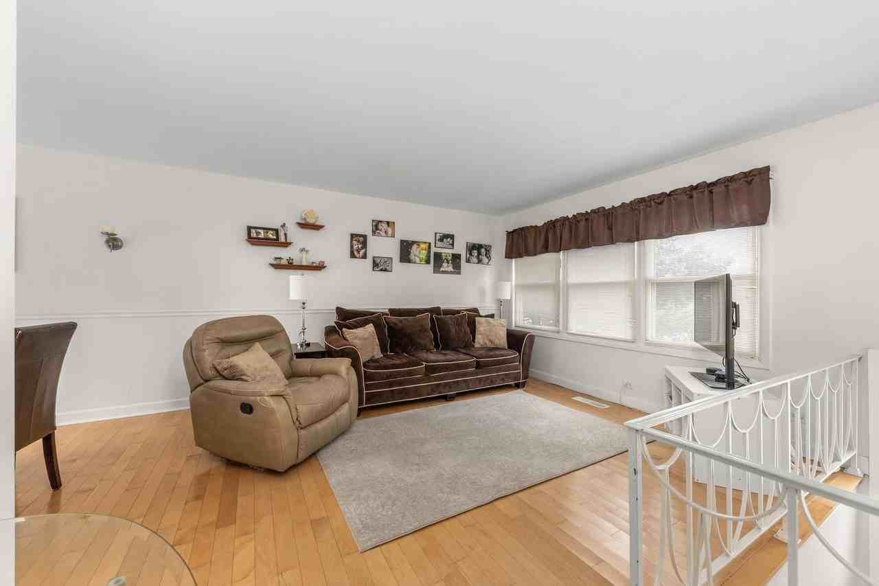 3226 Everglade Ave - Photo 7 of 10