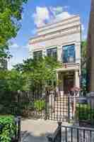 featured image of 1925 N Bissell St