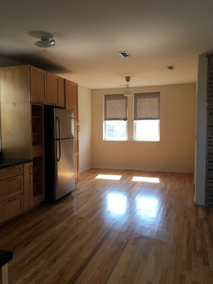 1538 N Western Ave Apt 2 - Photo 3 of 7