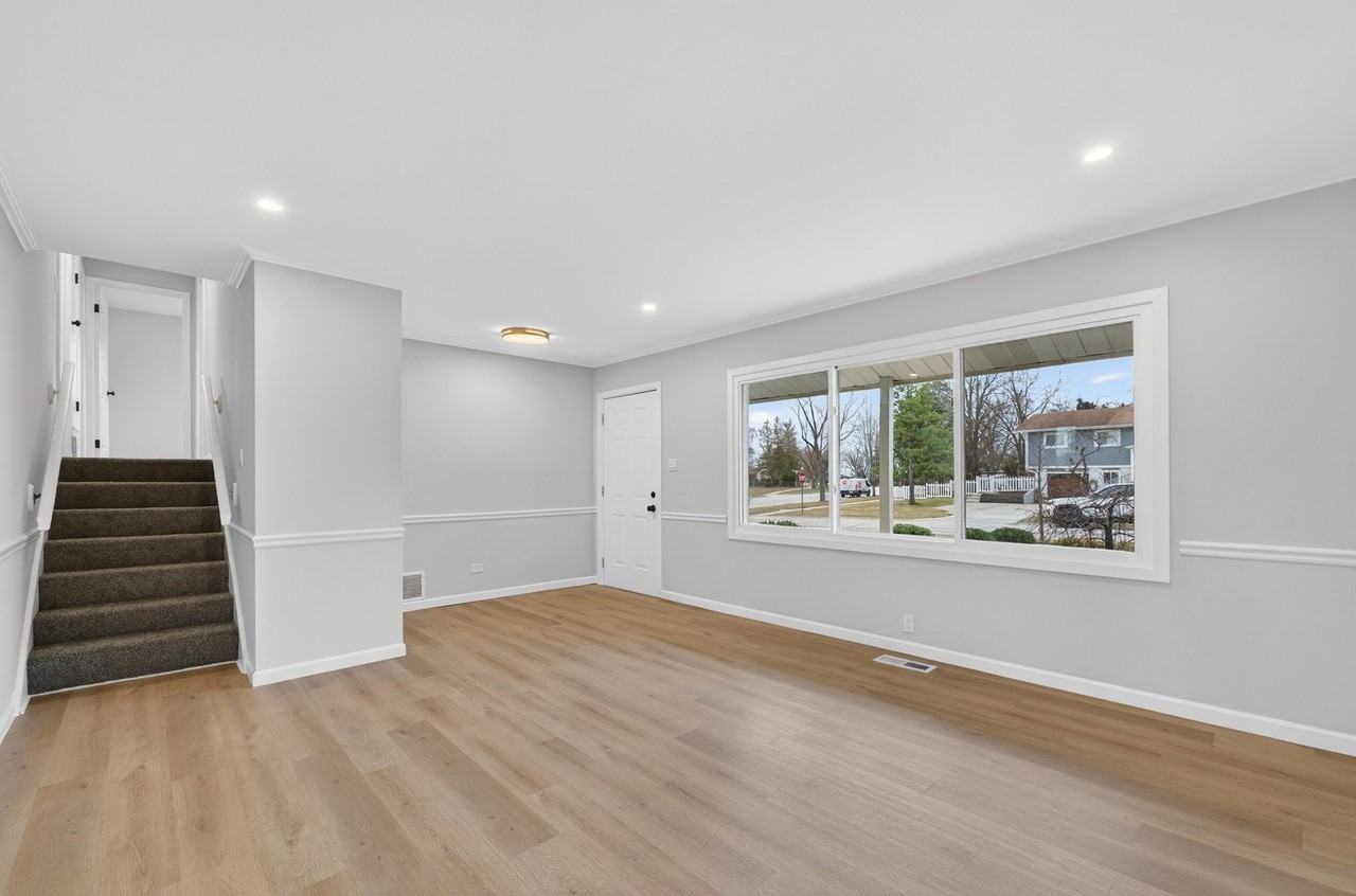 500 Colgate Ct - Photo 5 of 35