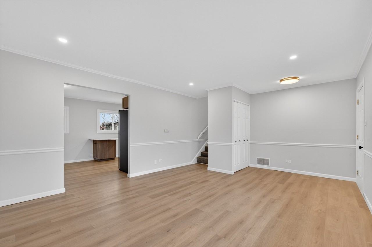 500 Colgate Ct - Photo 6 of 35