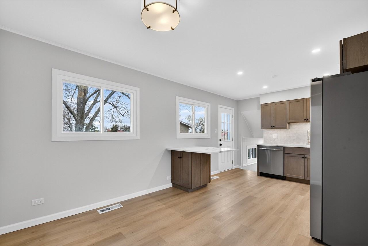 500 Colgate Ct - Photo 7 of 35