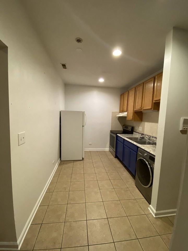 3906 W Belmont Ave Apt 3s - Photo 5 of 17
