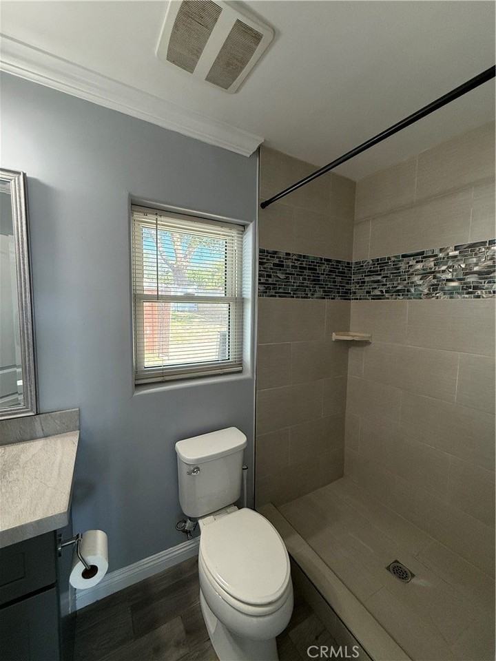 1147 E Lemon Ave - Photo 6 of 12