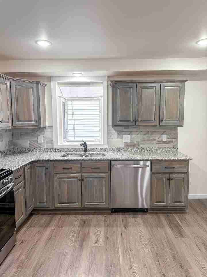 613 Oakland Ave #1 - Photo 5 of 20