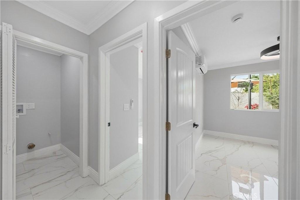 12943 Bess Ave - Photo 5 of 35