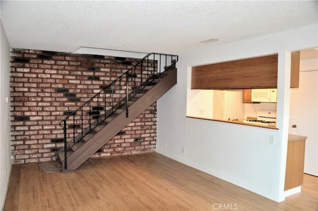 1189 W Sierra Madre Ave - Photo 7 of 23