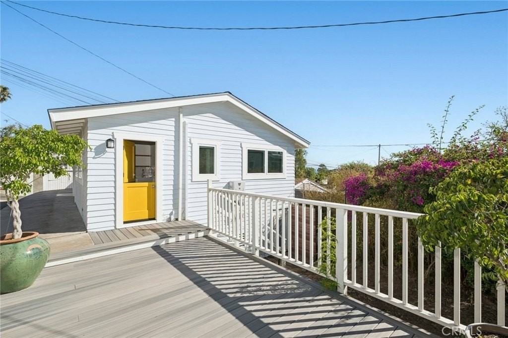 489 Jasmine St #BACK - Photo 2 of 13