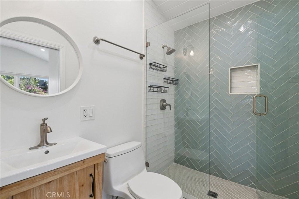 489 Jasmine St #BACK - Photo 4 of 13