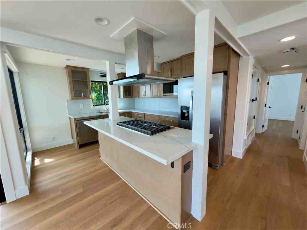 232 Fairview St - Photo 6 of 20