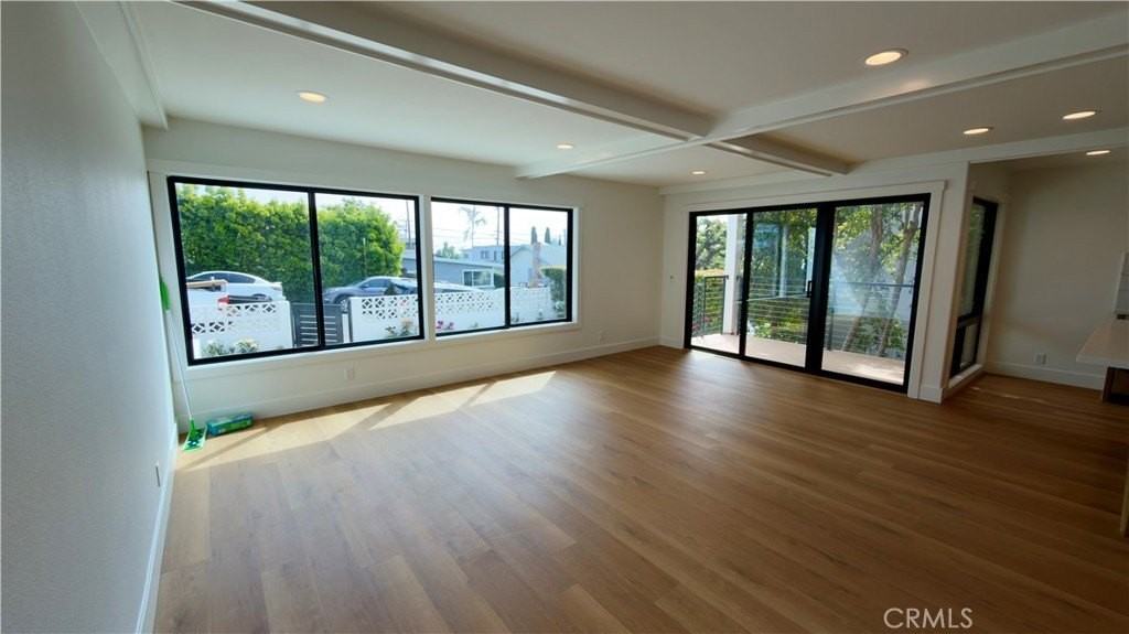 230 Fairview St - Photo 6 of 19