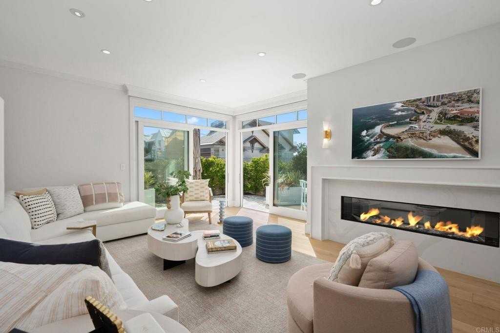 2211 Ocean Front - Photo 3 of 13