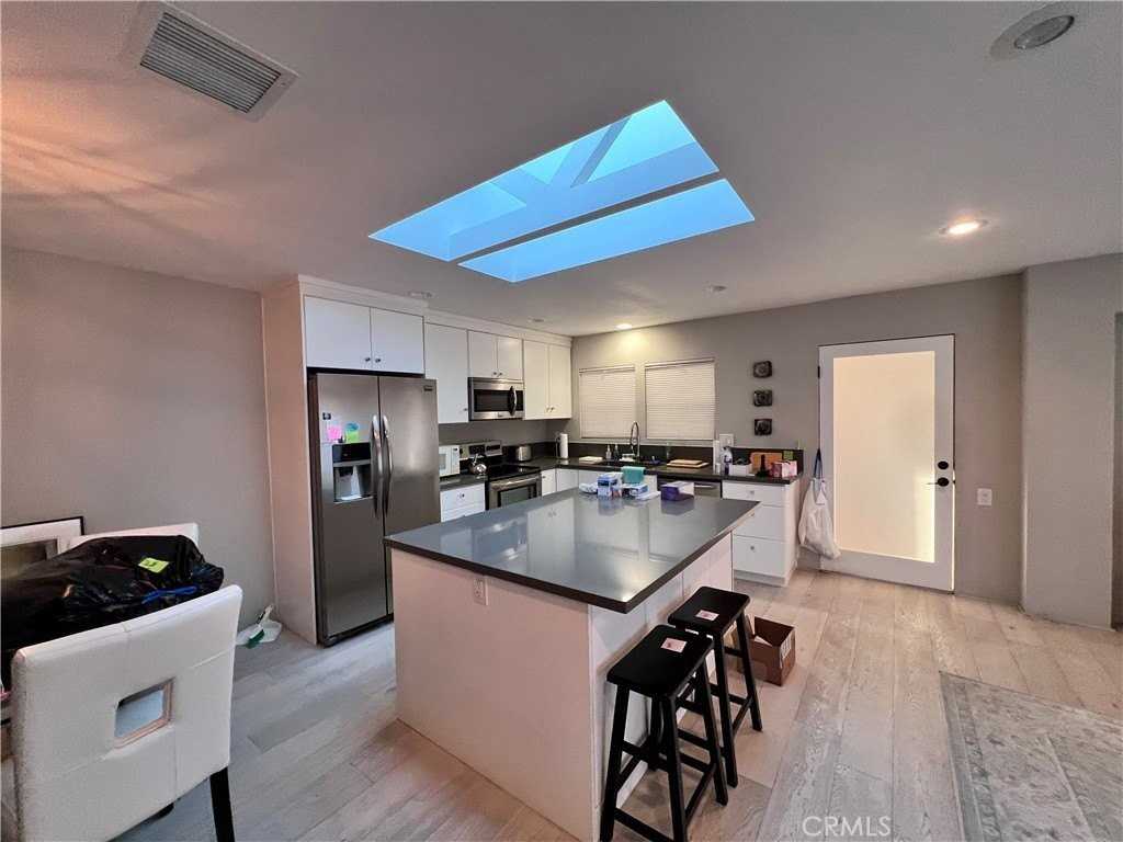 2313 Via Puerta #Q - Photo 2 of 47