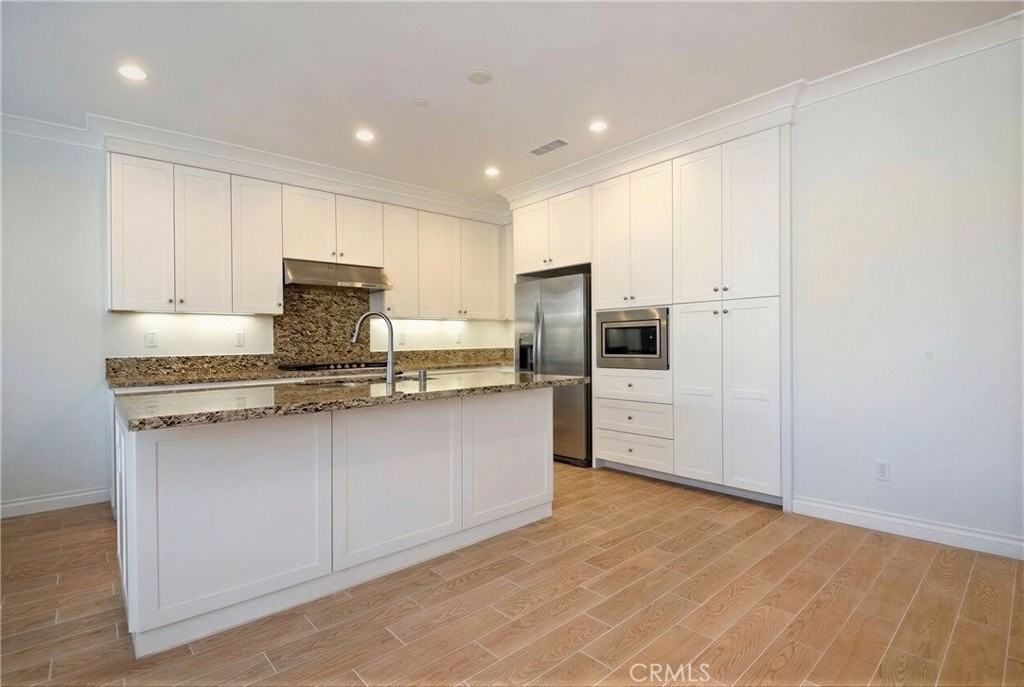 83 Wildvine - Photo 7 of 28