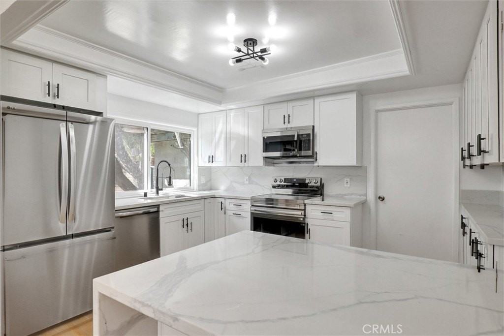 17282 Chestnut - Photo 2 of 31