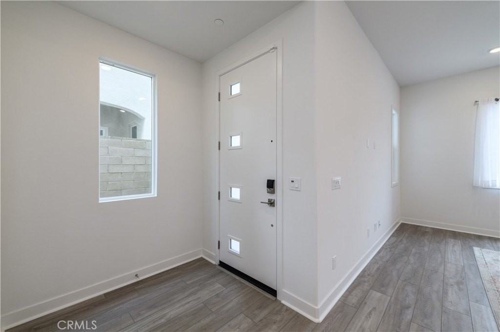 107 Zawn - Photo 7 of 37