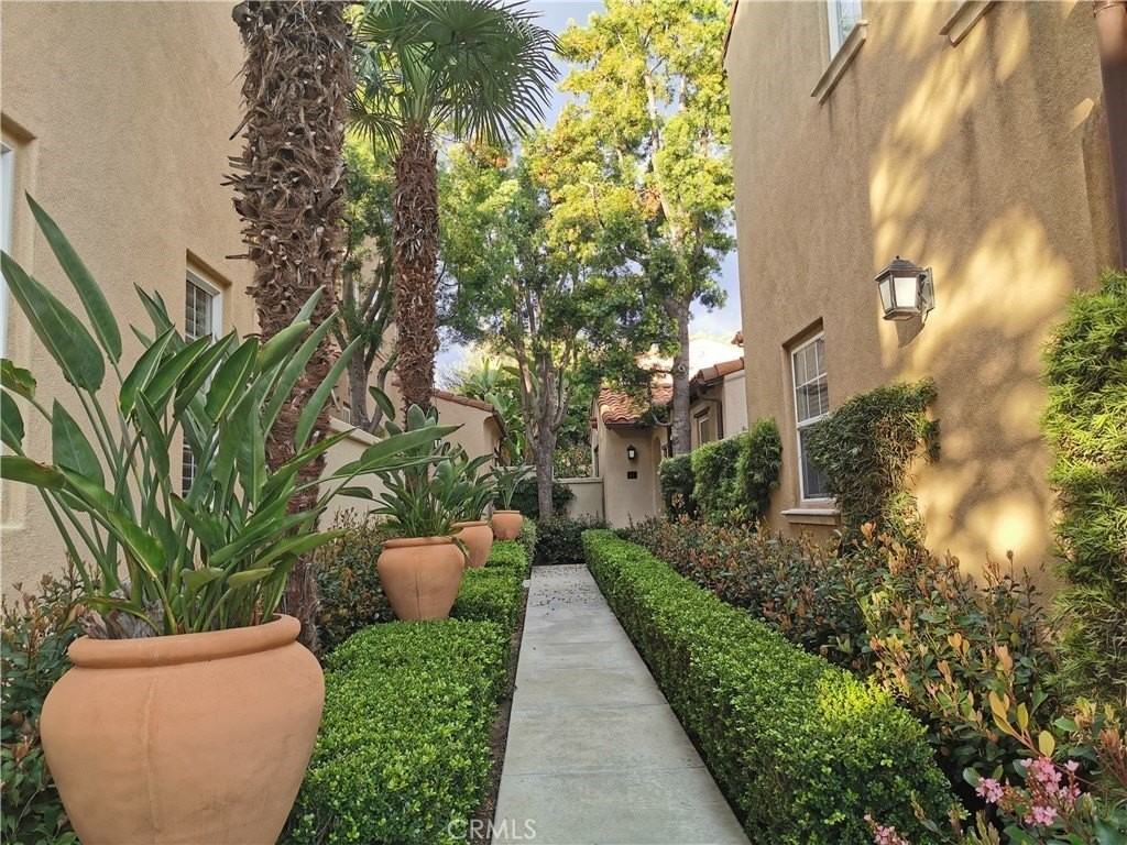 41 Modesto - Photo 2 of 20