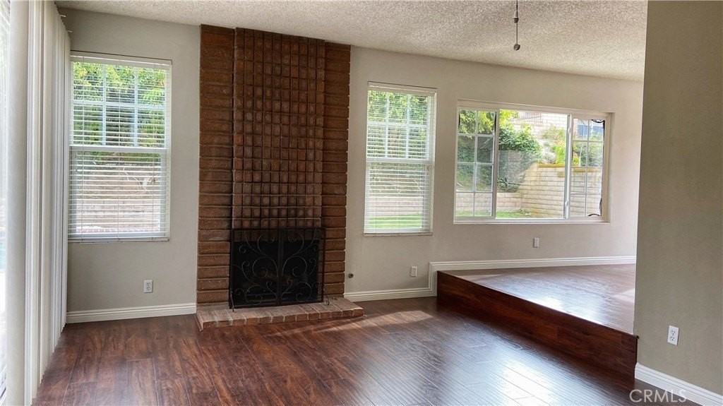 1830 Fairgreen Dr - Photo 7 of 32