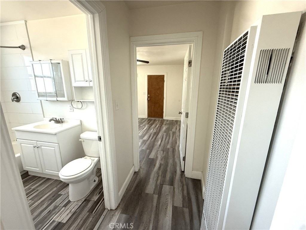 2238 Eastlake Ave #3-4 - Photo 6 of 8