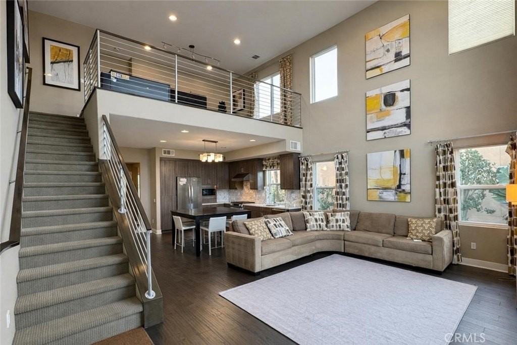 1520 W Artesia Sq #E - Photo 3 of 35