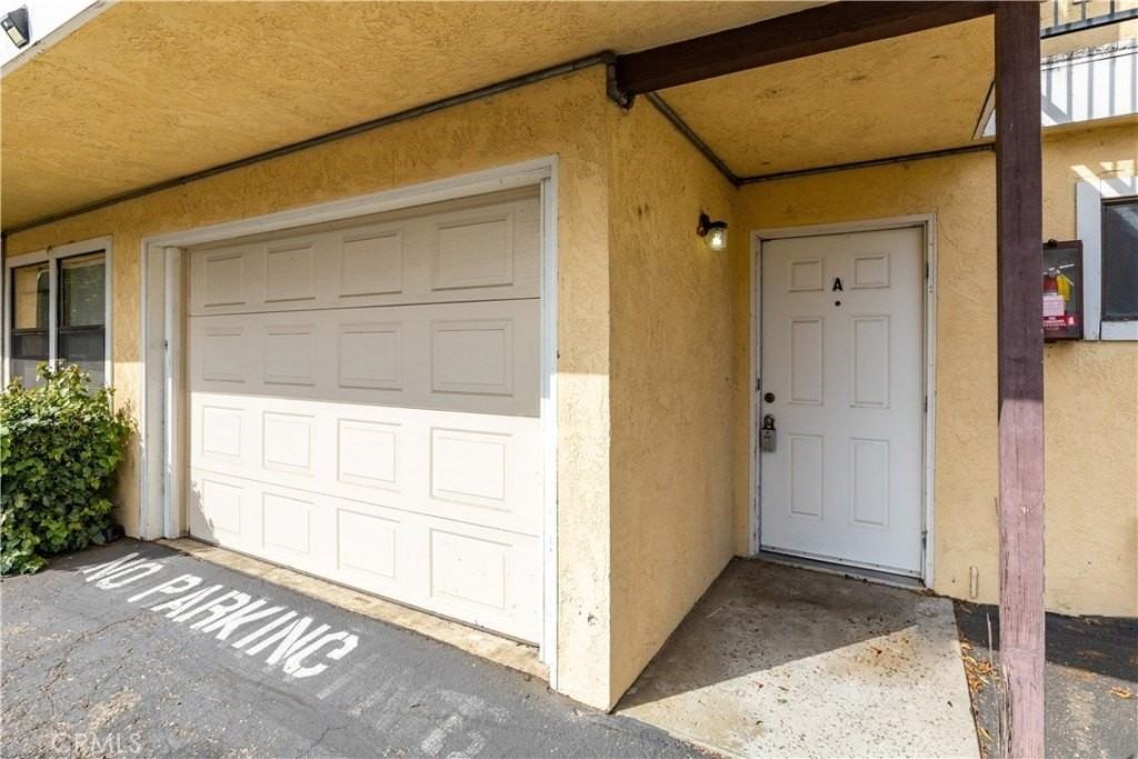 440 Pacific St #A - Photo 6 of 41