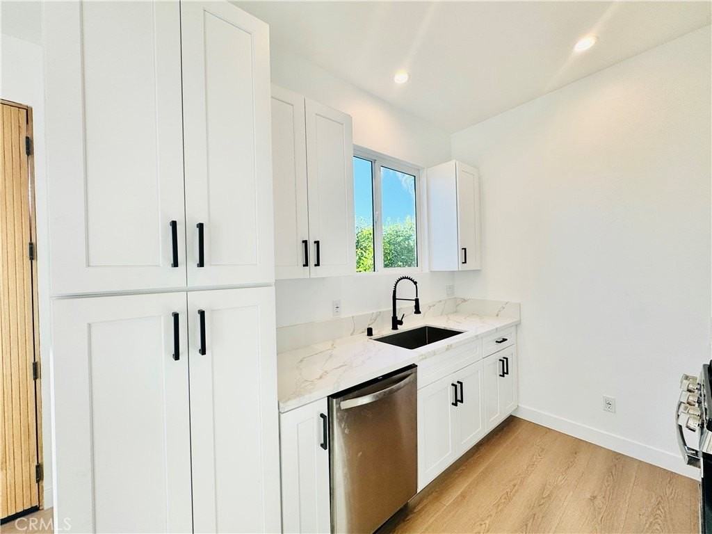 6858 Aura Ave - Photo 2 of 14