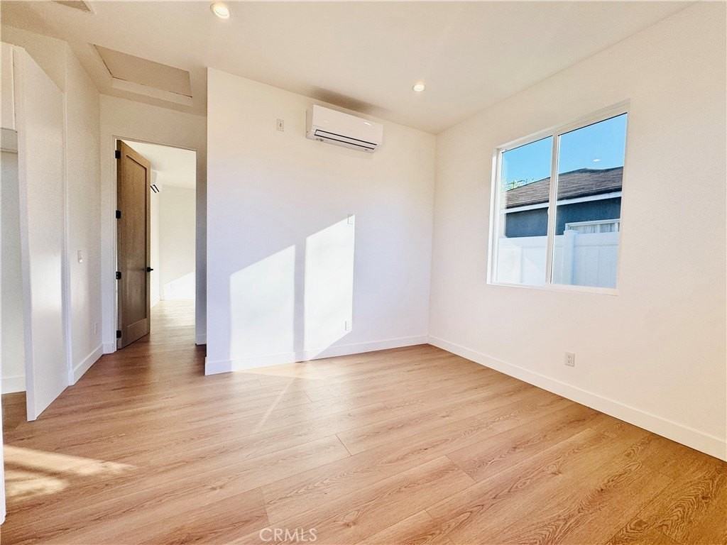 6858 Aura Ave - Photo 3 of 14