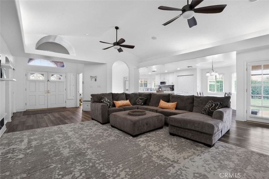 4507 Sealion Ln - Photo 6 of 30