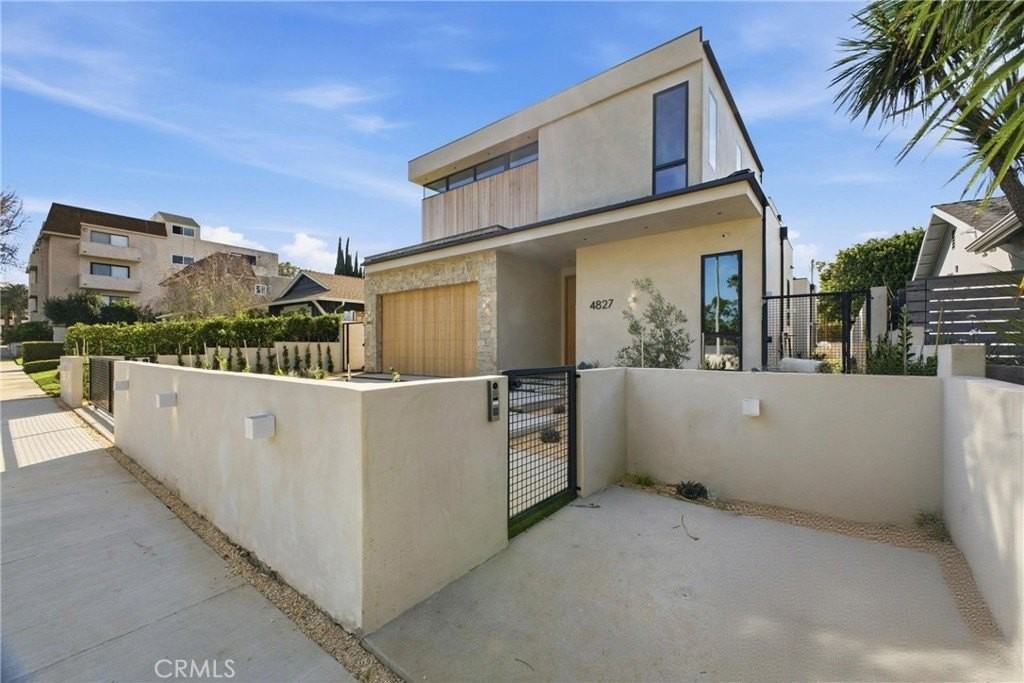 4827 Stansbury Ave - Photo 2 of 49