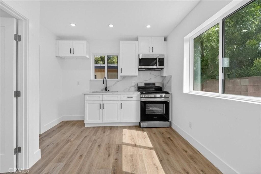 7053 Fallbrook Ave - Photo 6 of 16