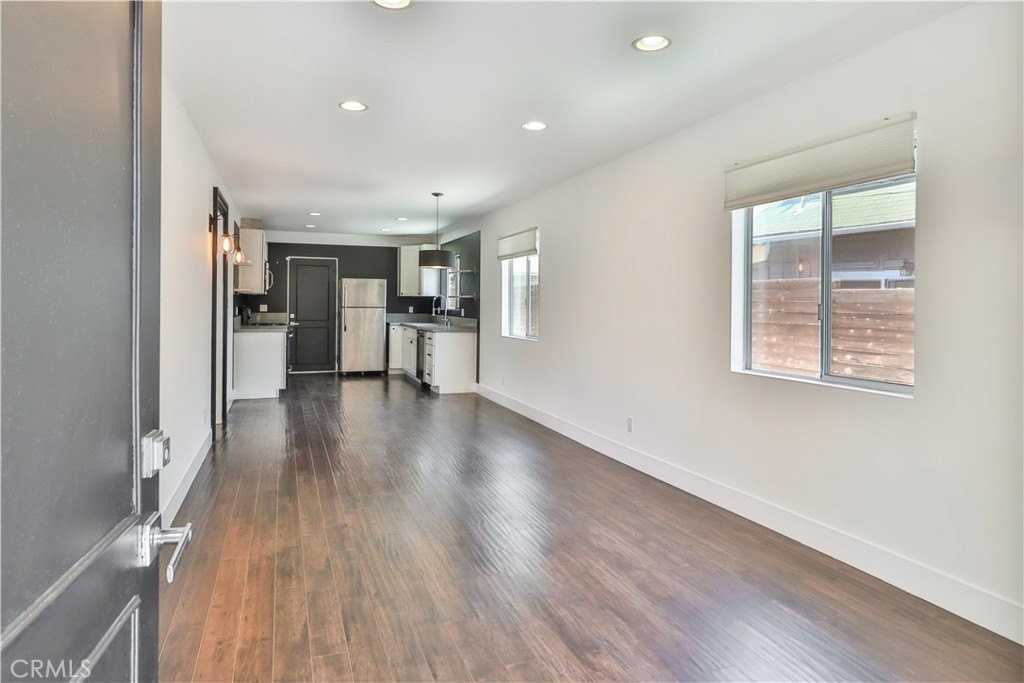 4133 Sunset Dr - Photo 2 of 37