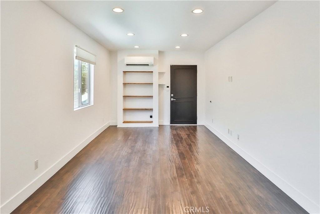 4133 Sunset Dr - Photo 3 of 37