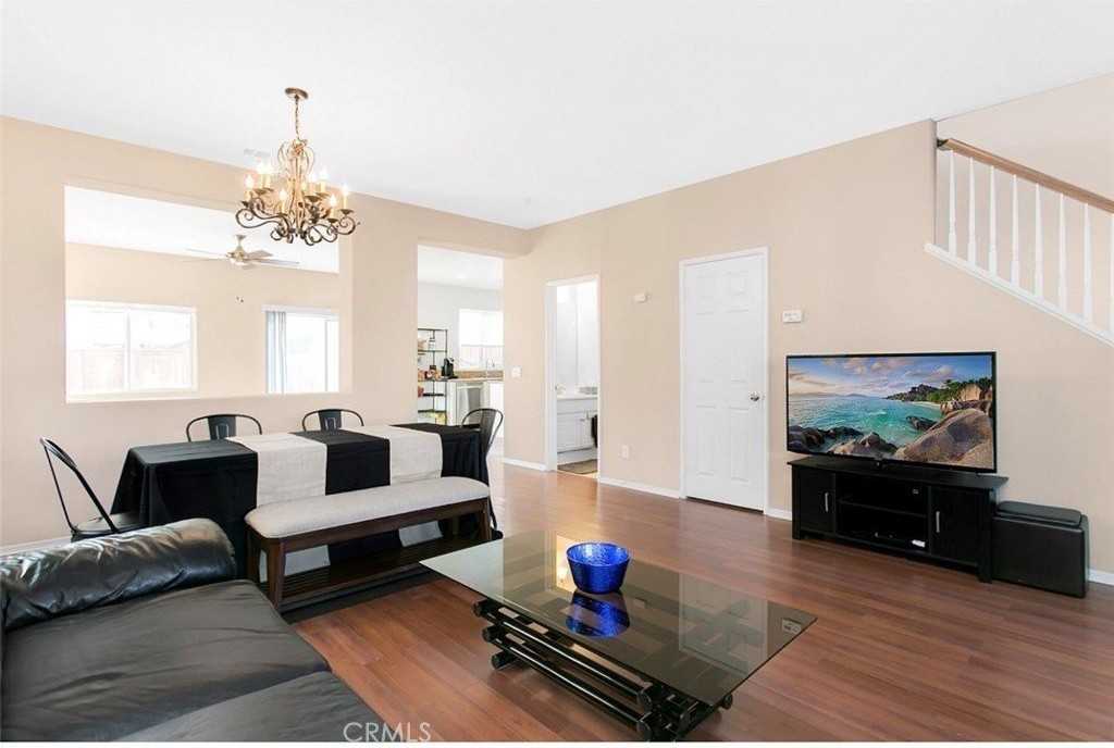 28279 Crosby St - Photo 2 of 18