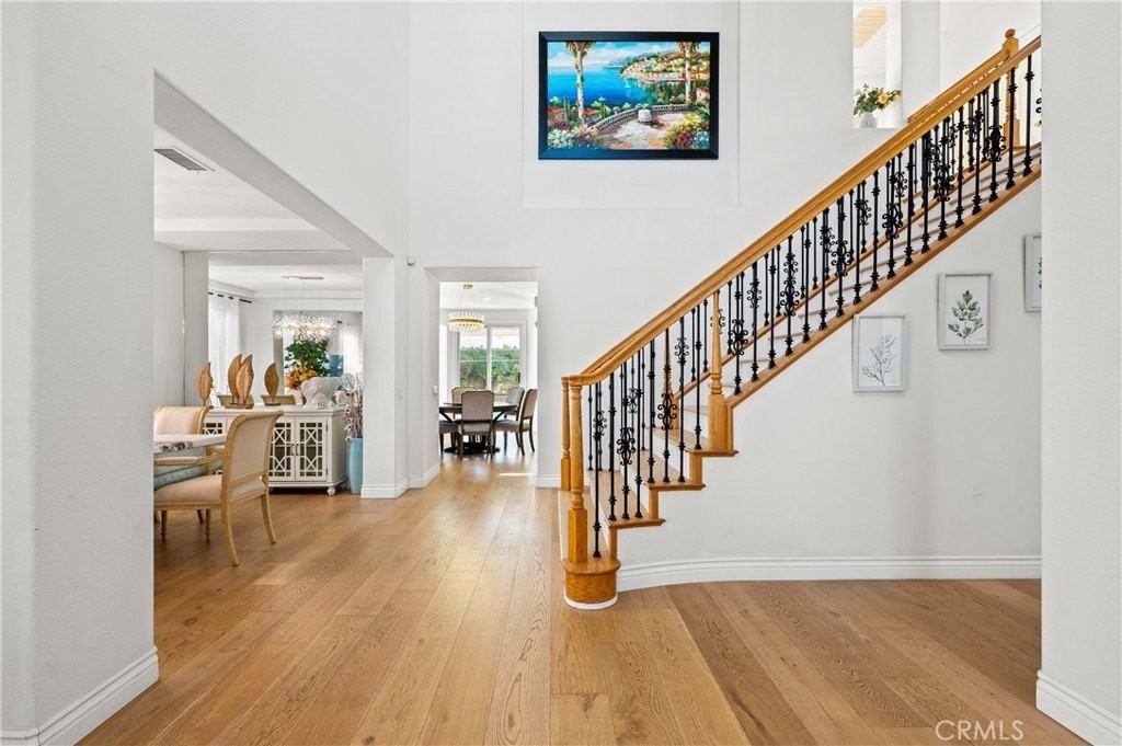 19366 Fortune Pl - Photo 4 of 35