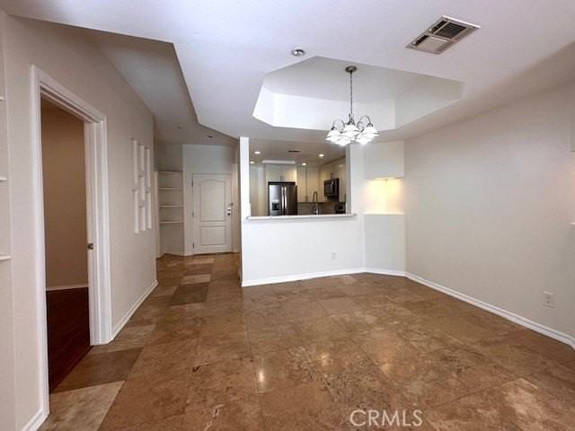 4750 Templeton St - Photo 6 of 24