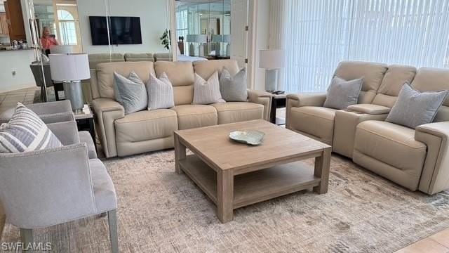 391 4th St S Unit 401 - Photo 3 of 32